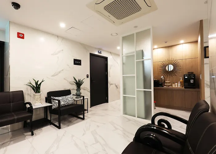 Sm Boutique Hotel 2*