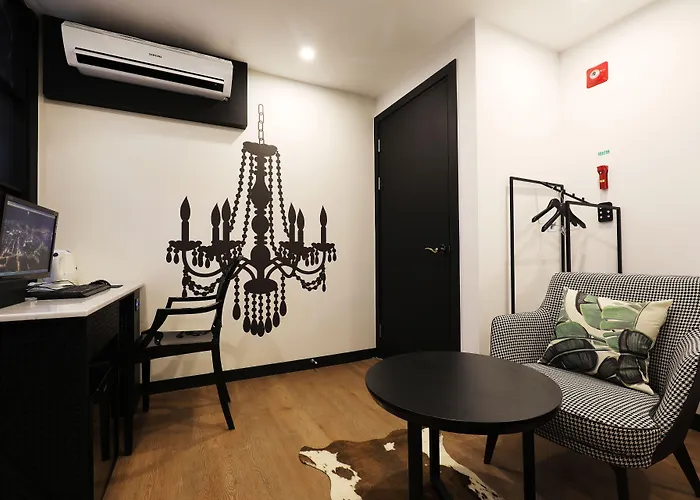 Sm Boutique Hotel